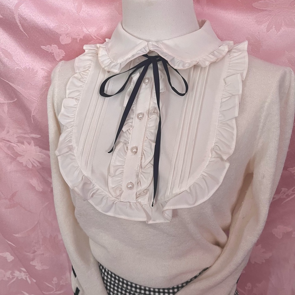 **MOVING SALE** Ank Rouge tie sleeves sweater - Picture 4 of 6